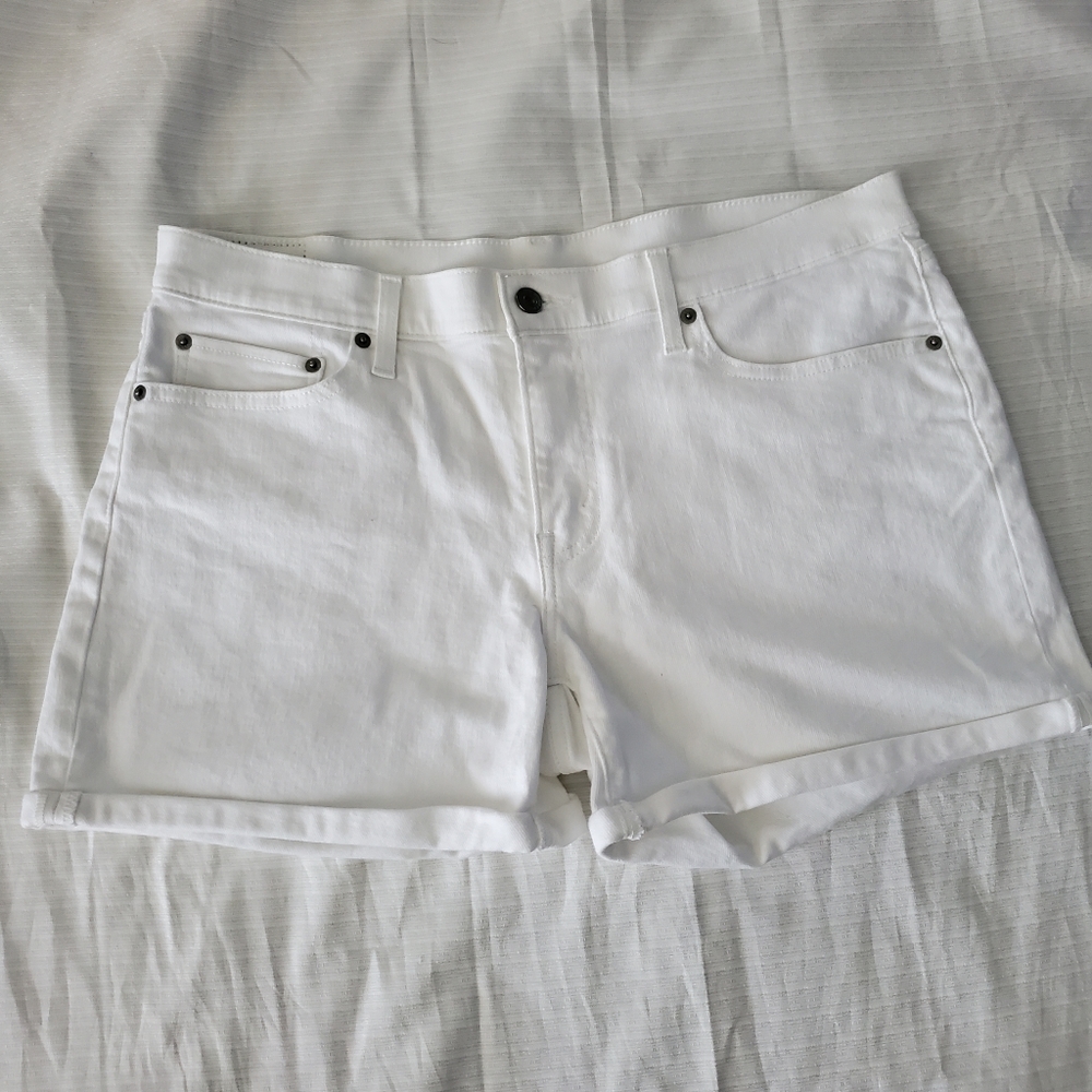 Levi's Mid Length Women White Shorts